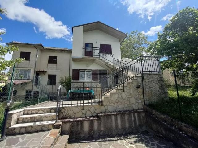 Casa in vendita a Lucoli, Abruzzo