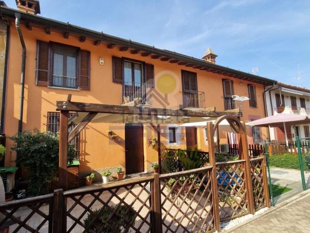 Casa in vendita a Sesto Cremonese, Sesto ed Uniti