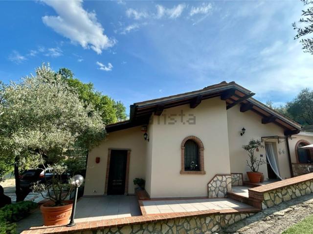 Casa in vendita a Serravalle Pistoiese, Toscana