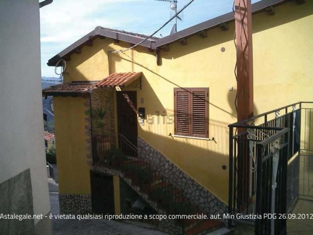 Casa in vendita a San Marco D'alunzio, Sicilia