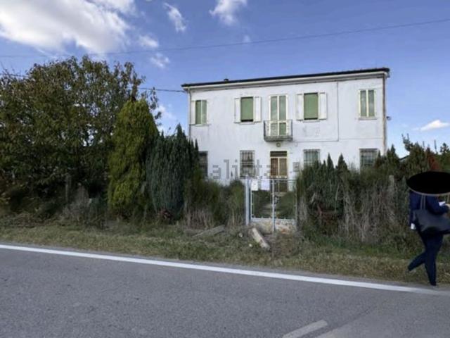 Casa in vendita a Unione Terre e Fiumi, Reggio Emilia