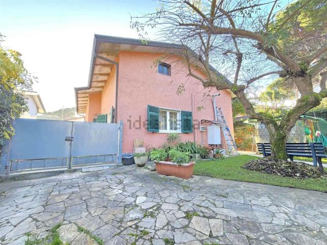 Casa in vendita a Vittoria Apuana, Forte Dei Marmi