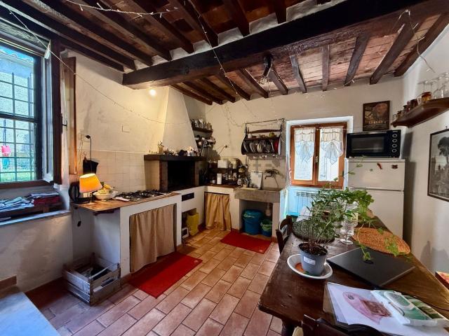 Casa in vendita a Sarteano, Toscana
