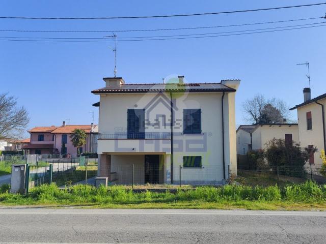 Casa in vendita a Motta Baluffi, Lombardia