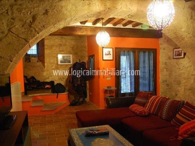 Casa in vendita a Sarteano, Toscana