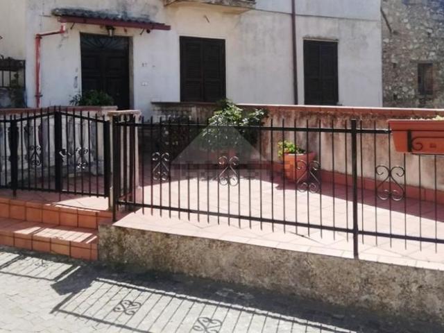 Casa in vendita a Trenta, Calabria