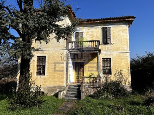 Casa in vendita a Isola Dovarese, Lombardia