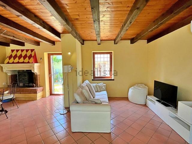 Casa in vendita a Bussolengo, Veneto