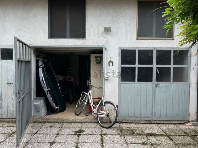 Casa in vendita a Folignano, Ponte Dell'olio