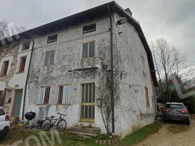Casa in vendita a Schio, Veneto