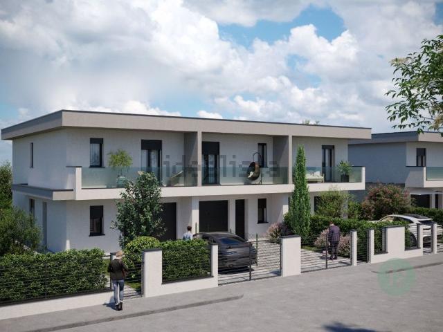 Casa in vendita a Mirandola, Modena