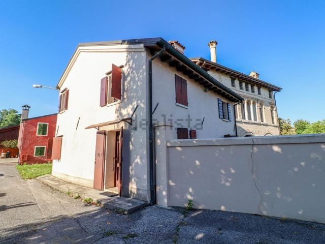 Casa in vendita a Portogruaro, Veneto