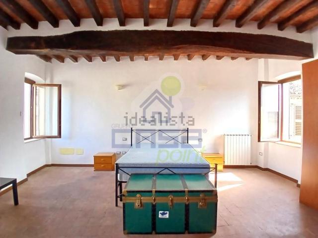 Casa in vendita a Isola Dovarese, Lombardia