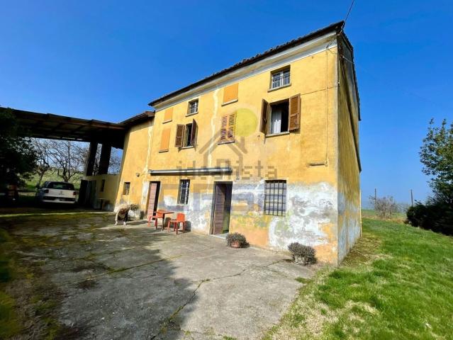 Casa in vendita a Creta, Castel San Giovanni