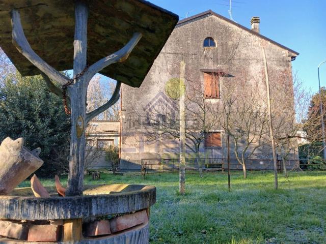 Casa in vendita a Rivarolo Del Re, Lombardia