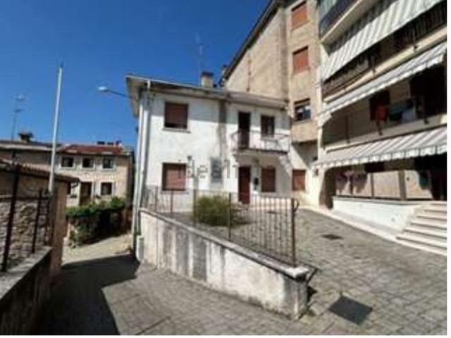 Casa in vendita a Cerro Veronese, Veneto