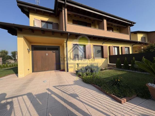 Casa in vendita a Borlenga, Pieve d'Olmi