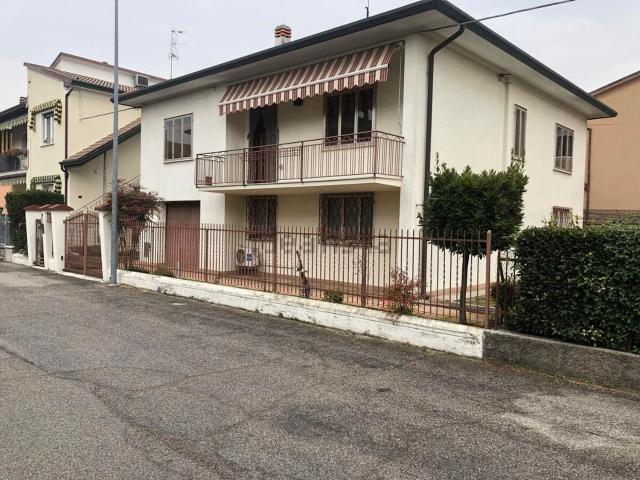Casa in vendita a San Giovanni Lupatoto, Veneto