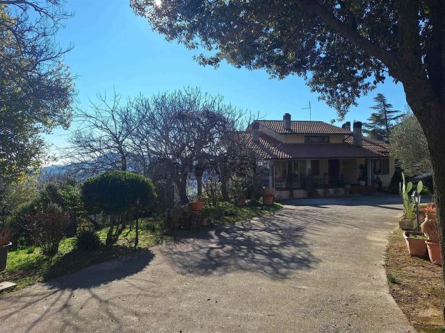 Casa in vendita a Sant'Elena, Marche