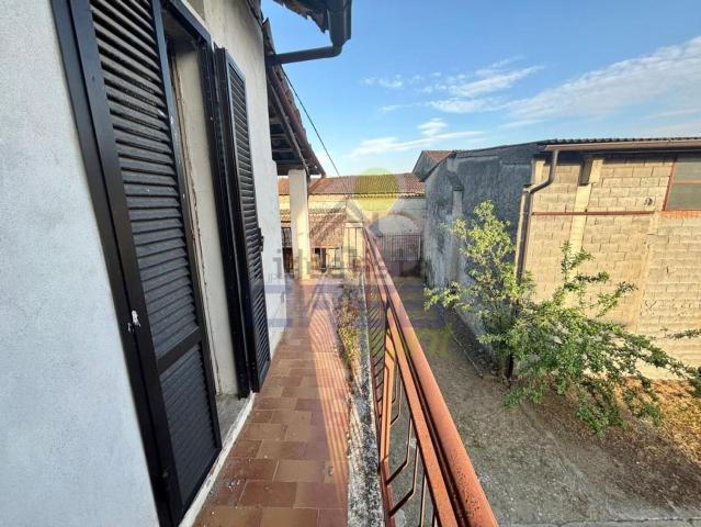 Casa in vendita a Isola Dovarese, Lombardia