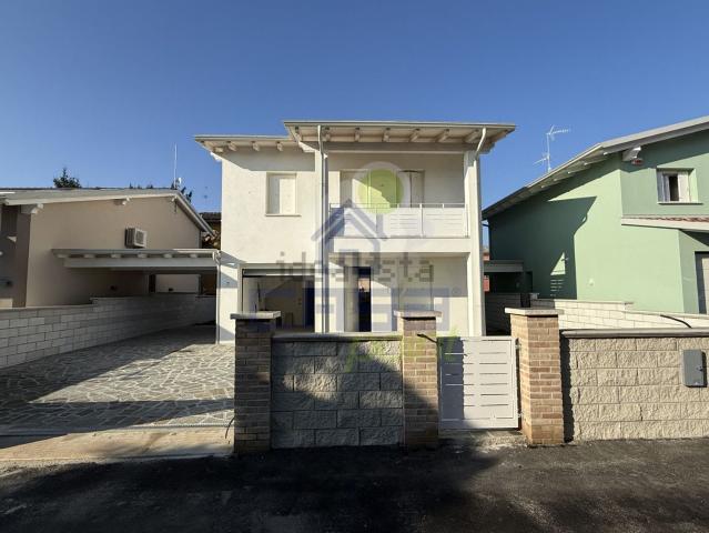 Casa in vendita a Casalmaggiore, Lombardia