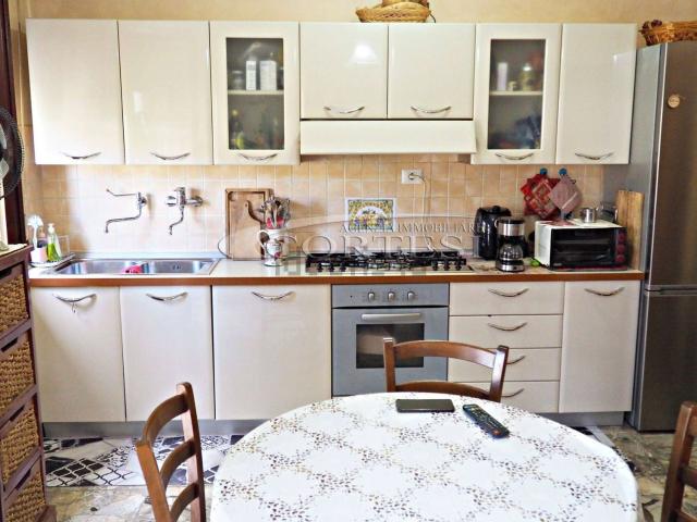 Casa in vendita a La Fratticiola-Casacce, Cenerente