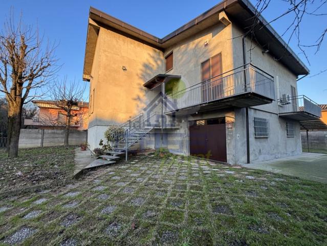 Casa in vendita a Sospiro, Lombardia