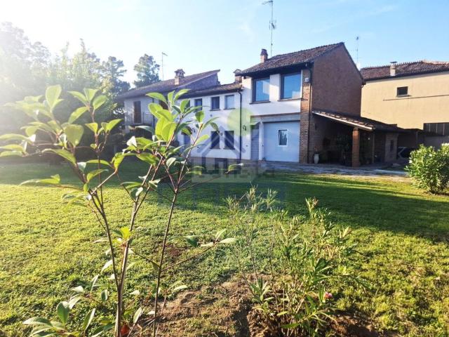Casa in vendita a Monticelli D'ongina, Reggio Emilia