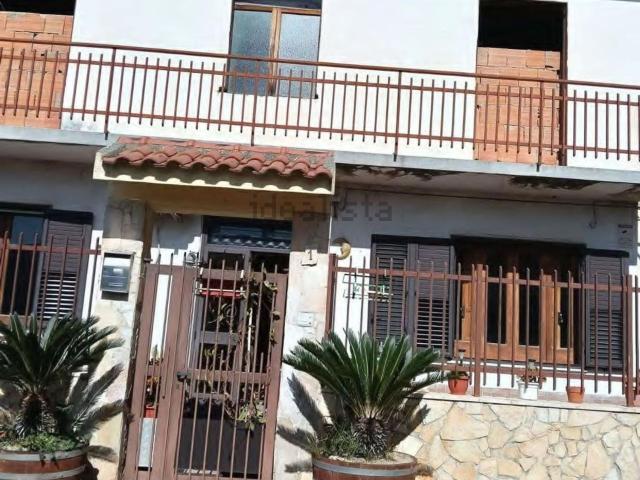 Casa in vendita a Calabria, Cosenza