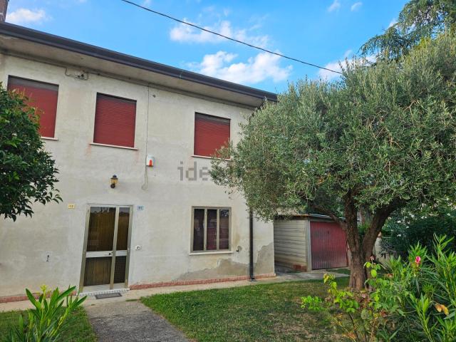 Casa in vendita a Trecenta, Veneto