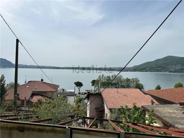 Casa in vendita a Predore, Lombardia