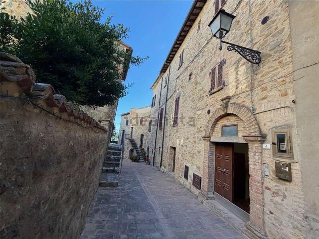 Casa in vendita a Gualdo Cattaneo, Umbria