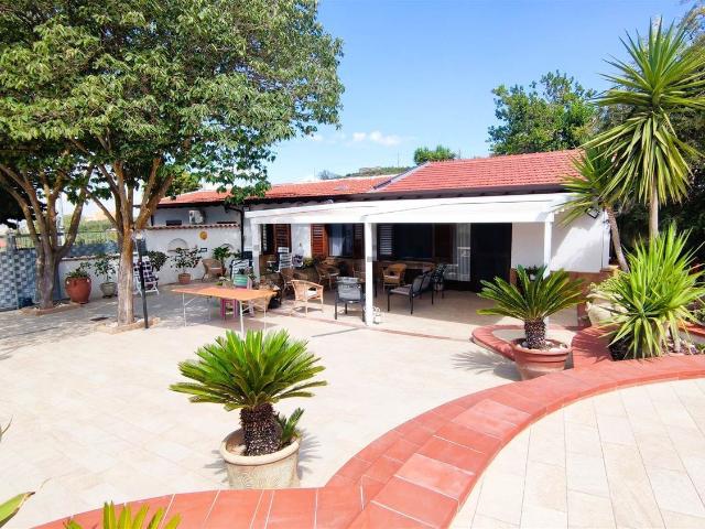 Casa in vendita a Sambuca Di Sicilia, Sicilia