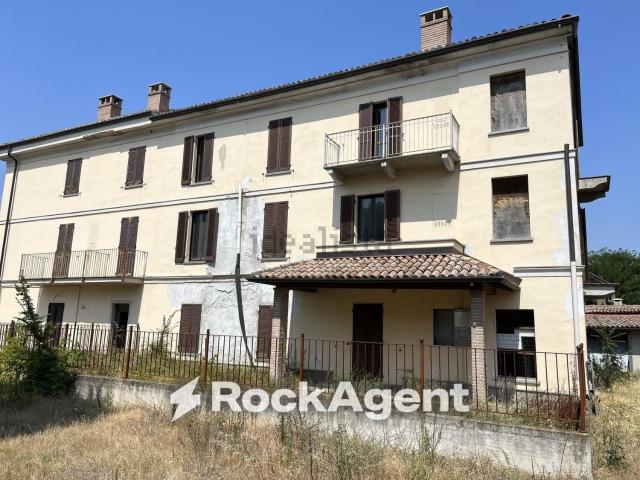 Casa in vendita a Rivanazzano, Lombardia