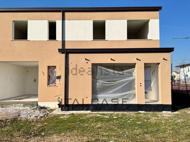 Casa in vendita a Tezze Sul Brenta, Veneto