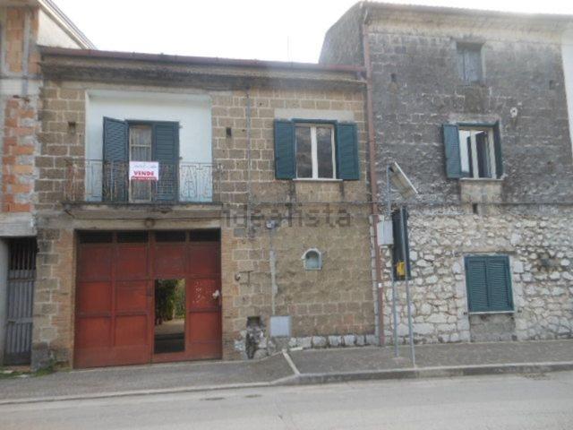 Casa in vendita a Pietravairano, Campania