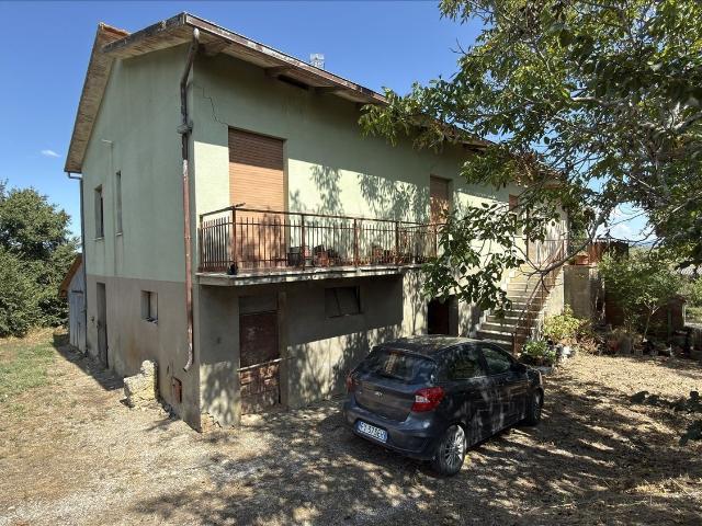 Casa in vendita a Vaiano, Gioiella