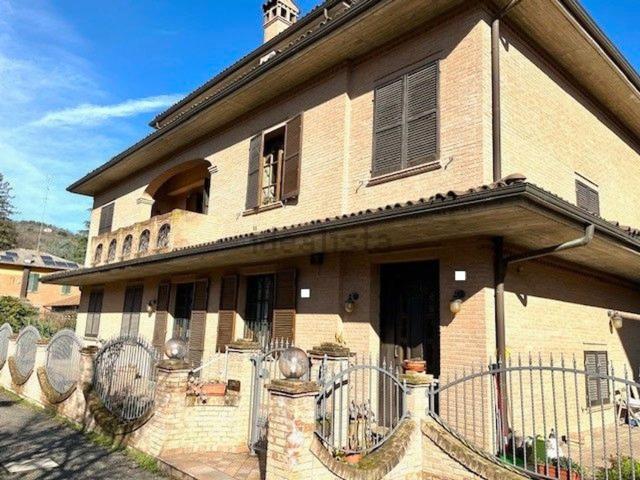 Casa in vendita a Monte Donato, Bologna
