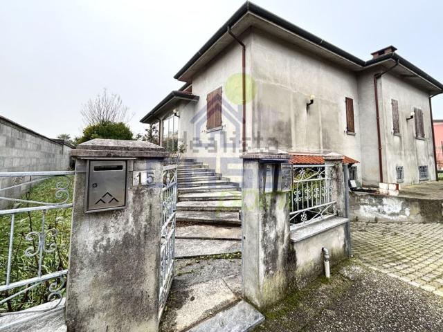 Casa in vendita a Rivarolo Mantovano, Lombardia