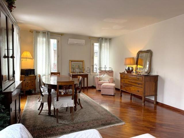 Casa in vendita a Sud, Brenzone