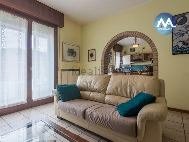 Casa in vendita a Villa Fastiggi, Marche