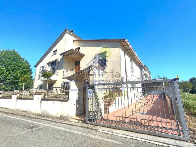 Casa in vendita a Canneto Sull'oglio, Lombardia