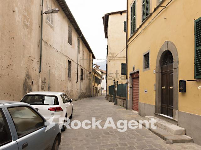 Casa in vendita a Ricciano, Uzzano E Castello