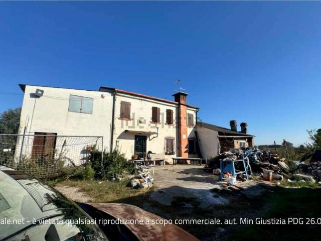 Casa in vendita a Roverchiara, Veneto