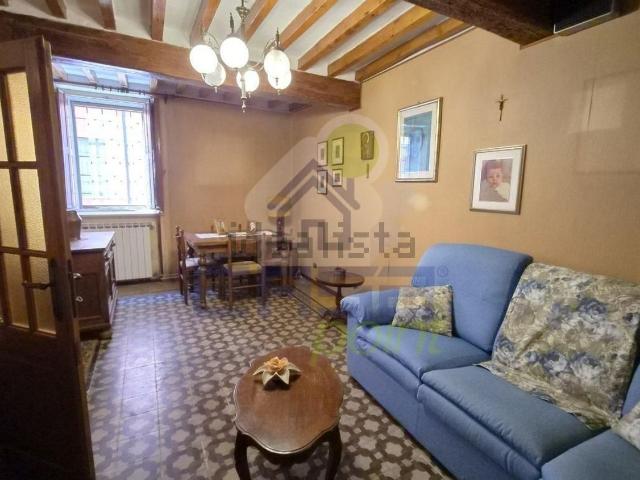 Casa in vendita a Duomo, Guastalla