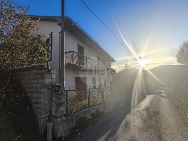 Casa in vendita a Pizzoli, Abruzzo