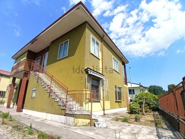 Casa in vendita a Legnago, Veneto