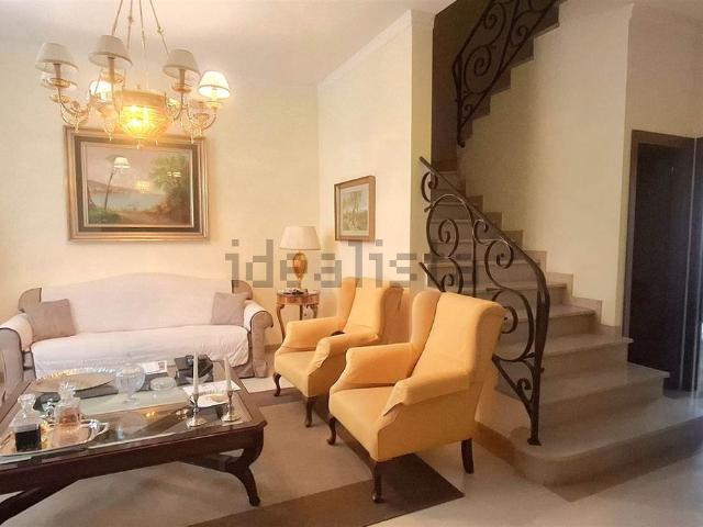 Casa in vendita a Galcetello e Villa Fiorita, Prato