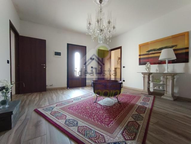 Casa in vendita a Torricella Del Pizzo, Lombardia