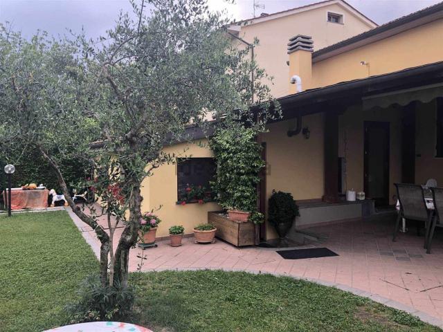 Casa in vendita a Stazione, Montale